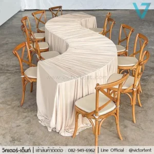 เช่าโต๊ะโค้งจัดเลี้ยง + เก้าอี้ไม้ (12 ที่นั่ง)